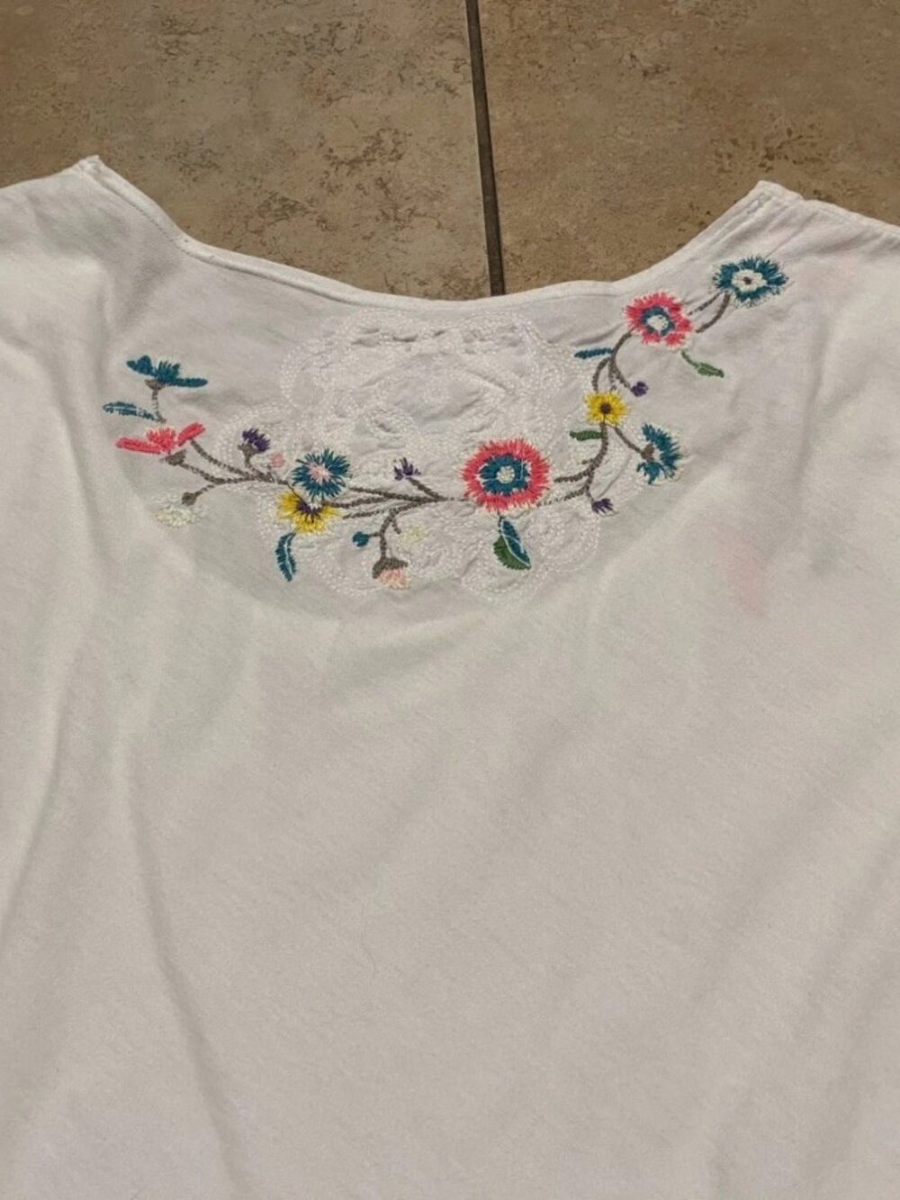 Johnny Was JW Los Angeles White Embroidered Floral Short Sleeve Top S Small - Picture 14 of 15